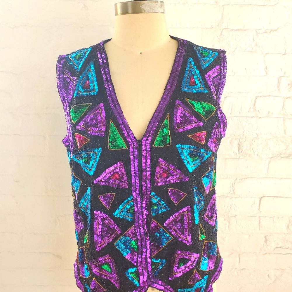 Vest vintage sequence